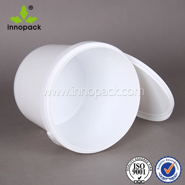 4L Round White Plastic Bucket